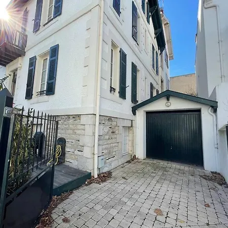 Superbe Maison Familiale Avec Jardin Au Coeur De Willa *